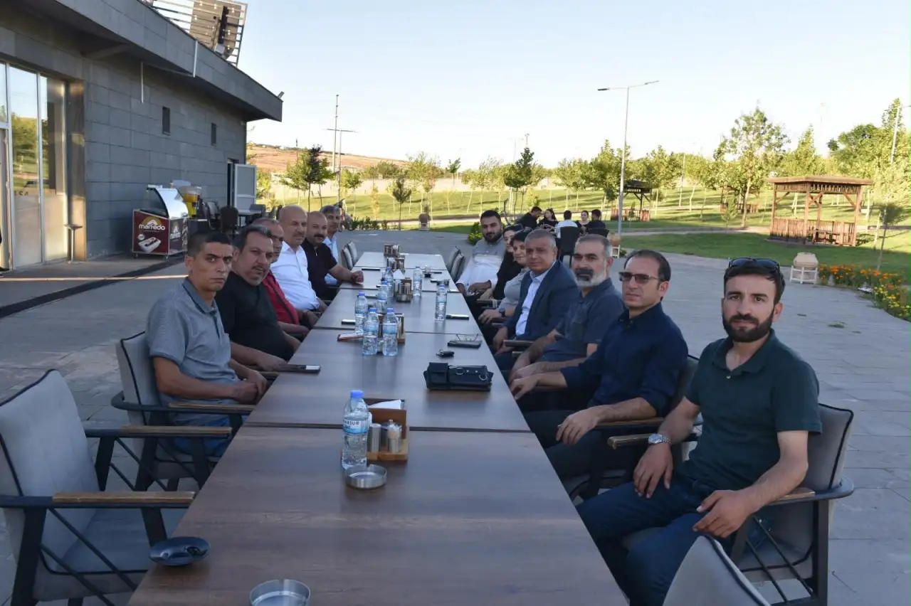 Reşat Uzun Siverek’te Gazeteciler Cemiyeti Üyeleri ile Buluştu
