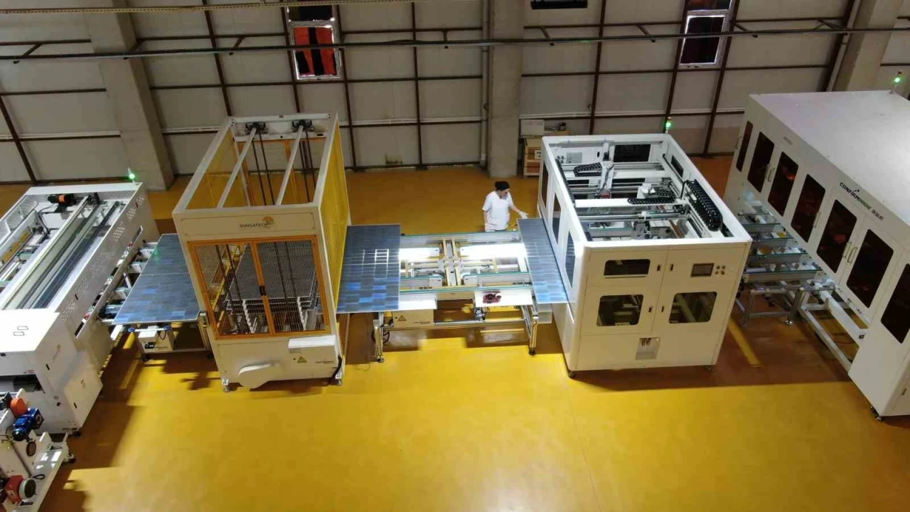 Diyarbakır’da Yapay Zeka Destekli Fabrika Yeşil Enerjiyle Geleceğe Yatırım Yapıyor