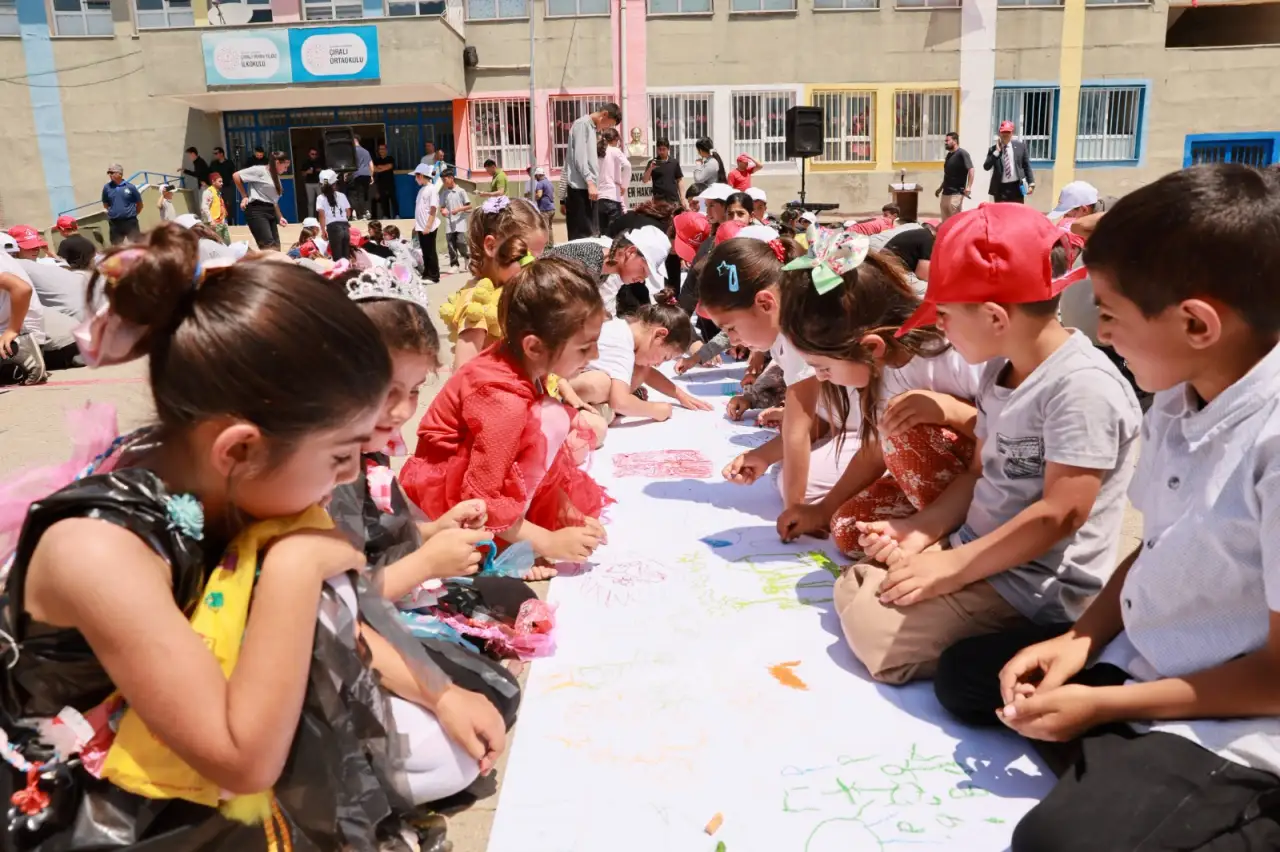 Karaköprü'de 9. Çevre Şenliği Coşku ve Bilinçle Kutlandı