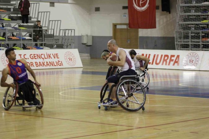 Yalova Zaferiyle Engelleri Aşıyor