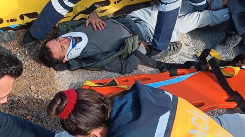 Hafif Ticari Araç Takla Attı