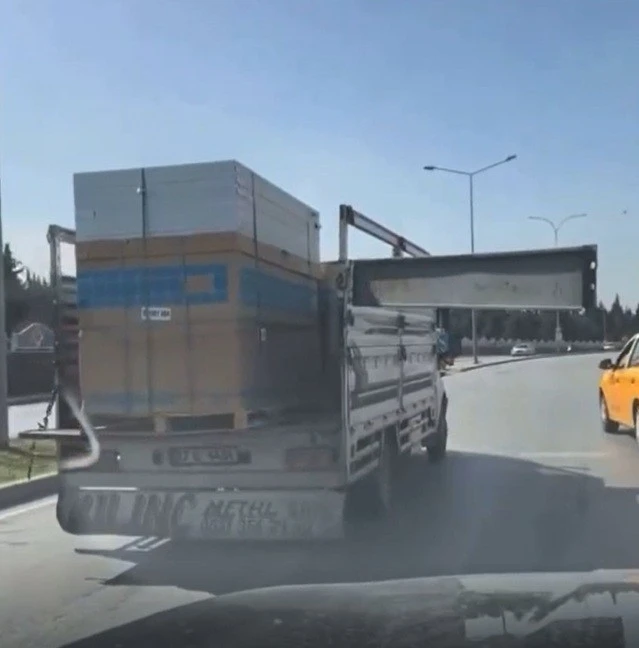 Açık Kasa Tehlikesi: Sürücülerin Can Güvenliği Tehlikeye Mi Girdi?