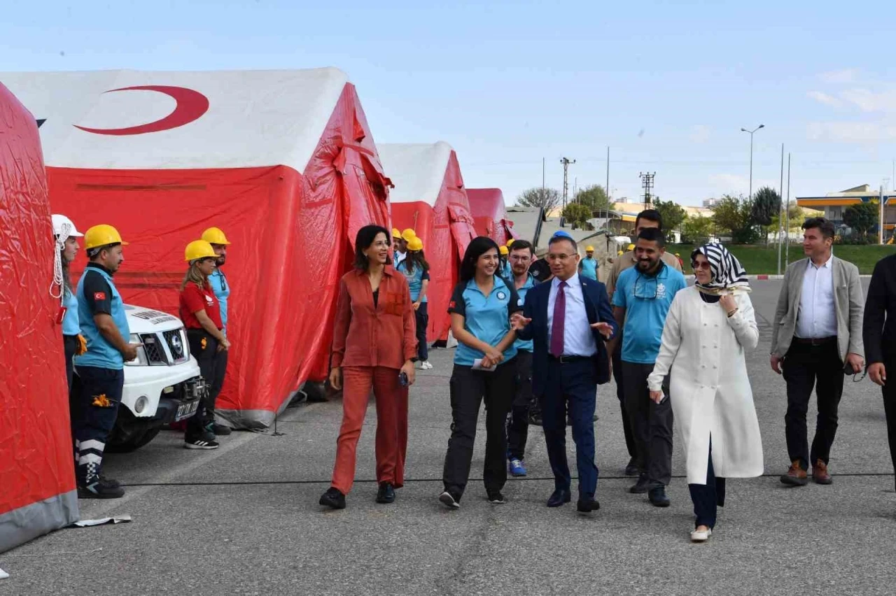 UMKE’den Hayat Kurtaracak Sahra Hastanesi Eğitimi