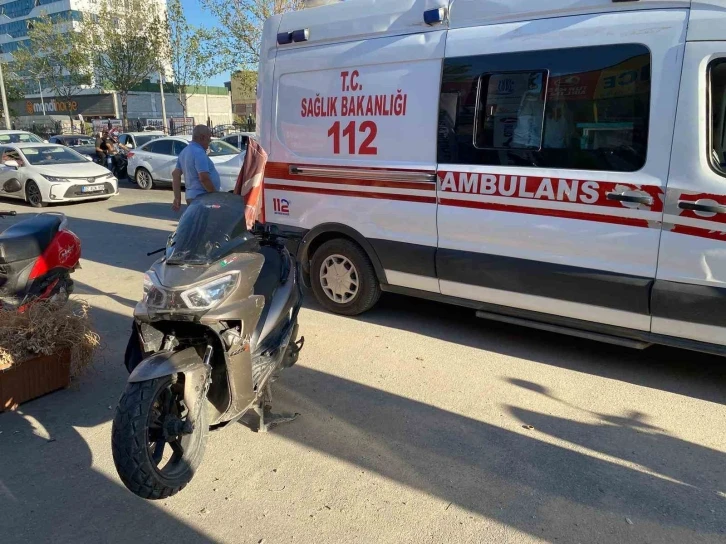 Açılan Otomobil Kapısı Trafik Kazasına Neden Oldu