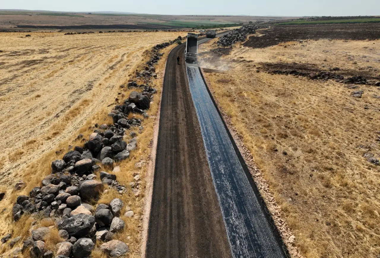 Siverek’te Kırsal Yollar İçin Çalışmalar Hızlandı