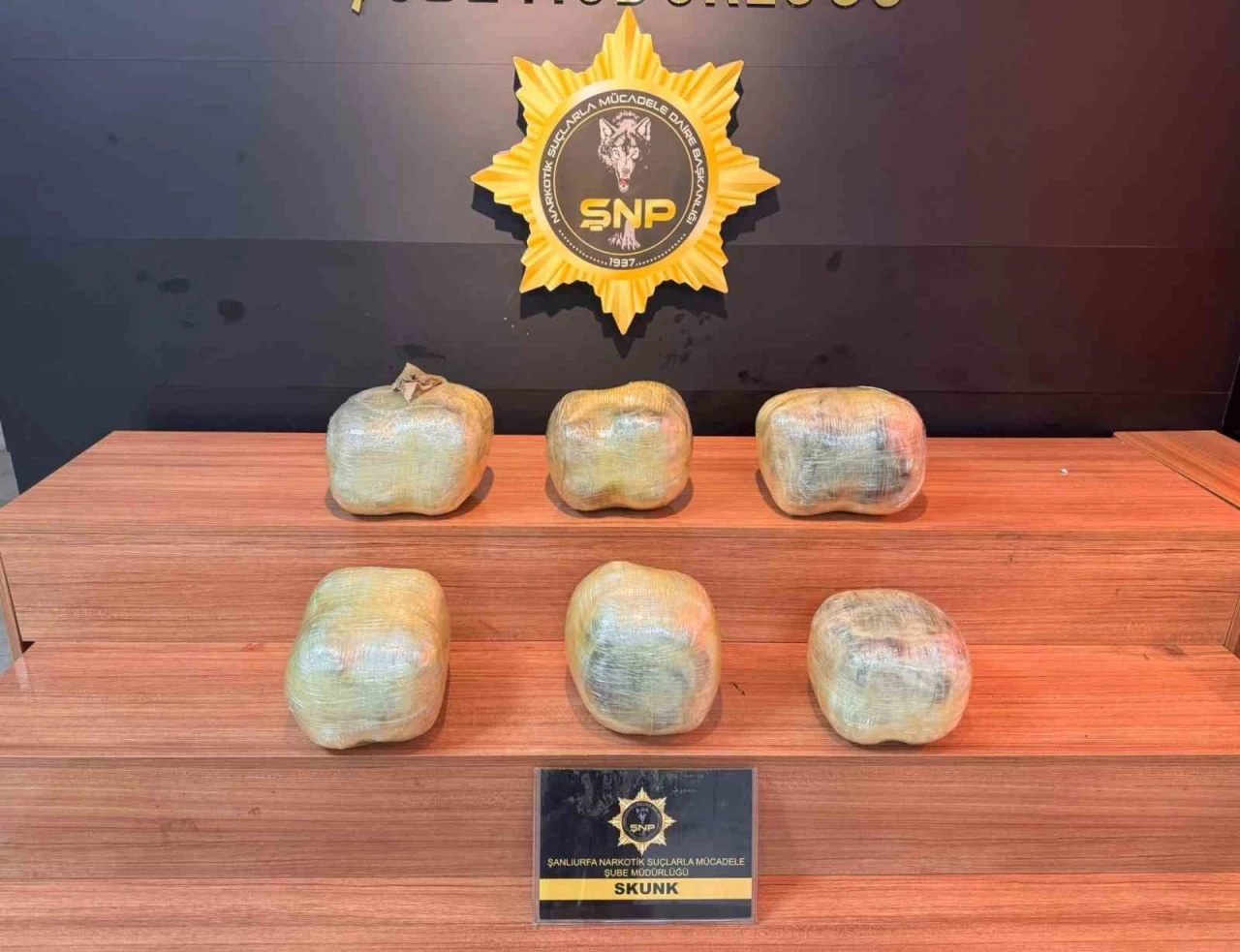 14 Kilo 450 Gram Skunk Ele Geçirildi