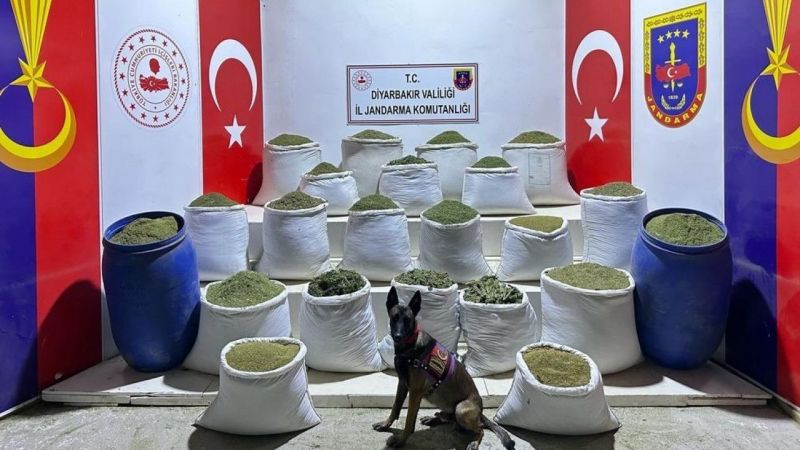 Tarihi Uyuşturucu Operasyonu: 2 Ton Esrar Ele Geçirildi