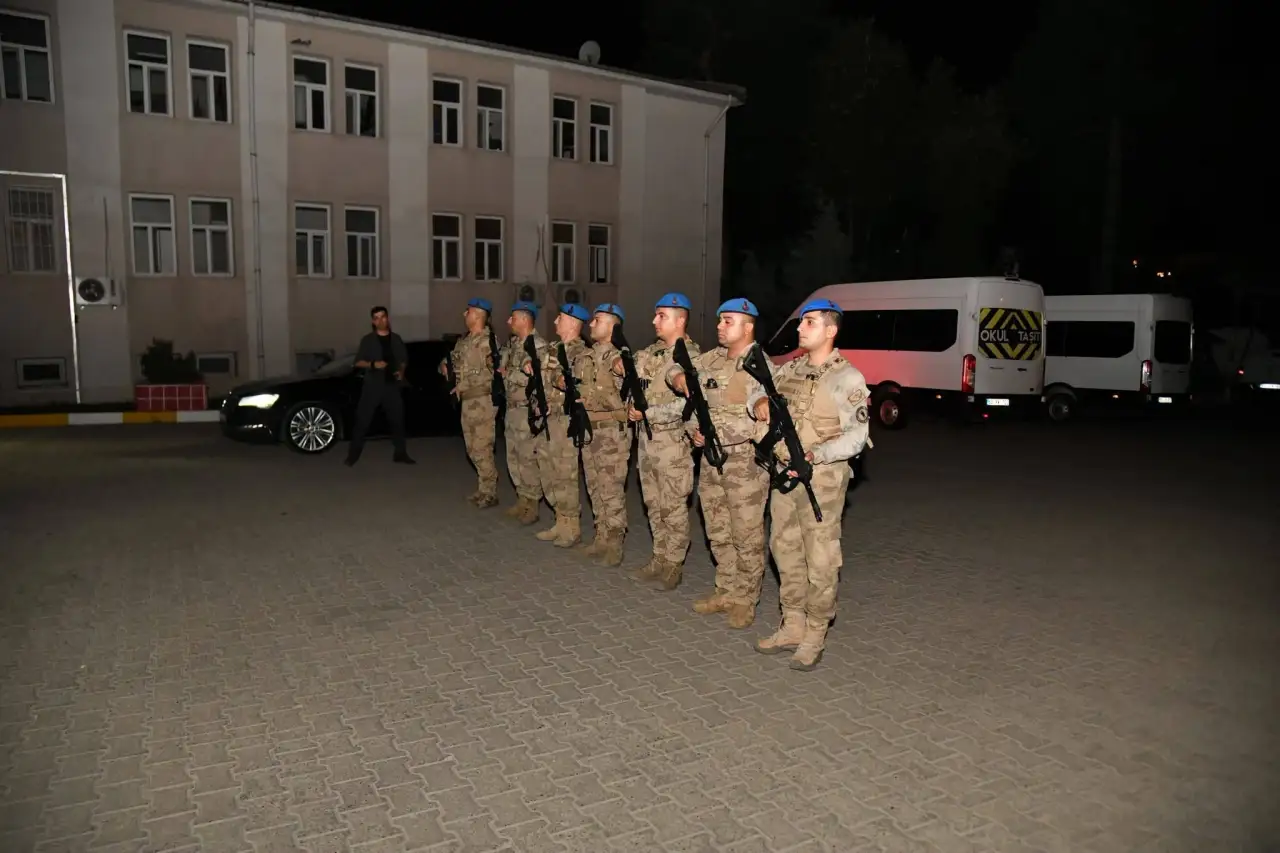 Vali Hasan Şıldak’tan Siverek’te Emniyet ve Jandarma Birimlerine Habersiz Ziyaret