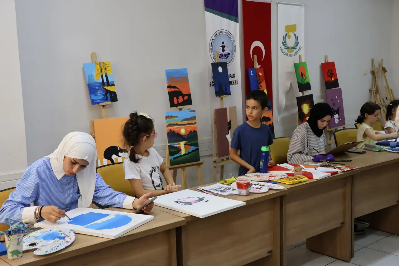 Eğitimden Sanata Uzanan Ücretsiz Kurslara Yoğun İlgi