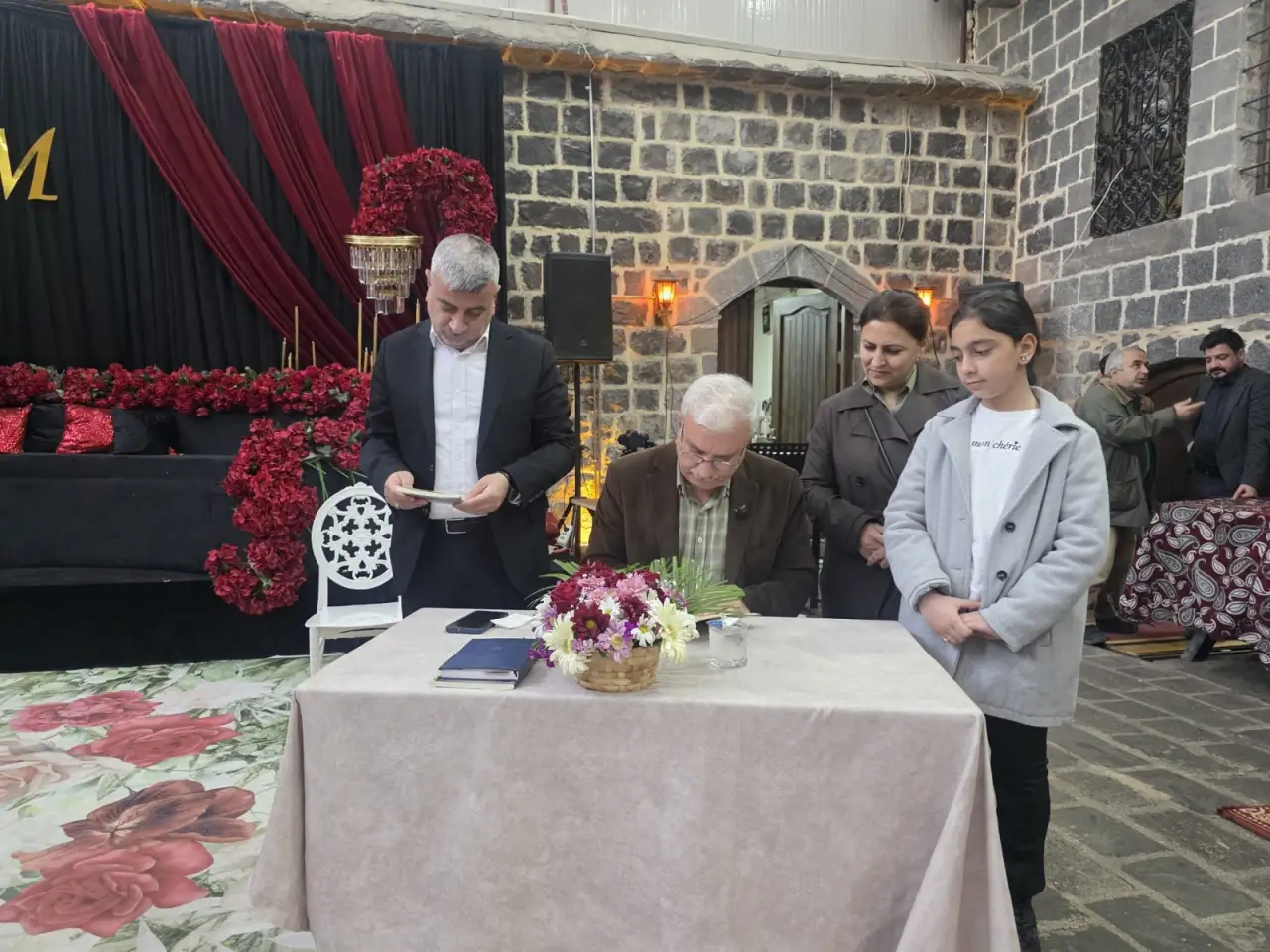 Edebiyatın Kalbi Tarihi Konakta Attı: Hasan Baydilli’den "Bir Şehrin Anatomisi" Okurlarıyla Buluştu!