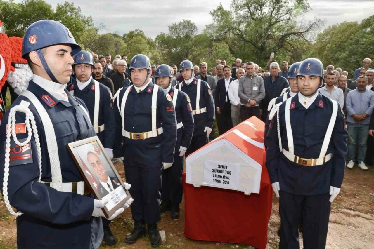 Şehit Uzman Çavuş Şükrü Taş Gözyaşlarıyla Son Yolculuğuna Uğurlandı