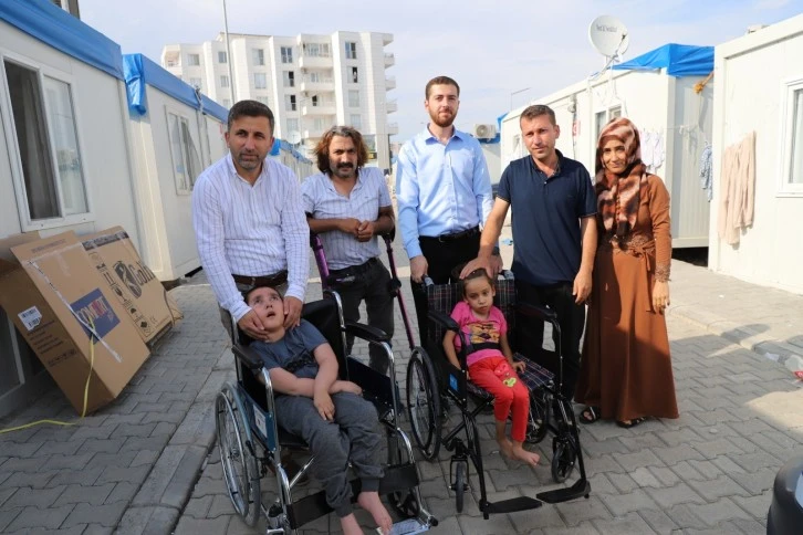 Tekerlekli Sandalyeler Dağıtıldı