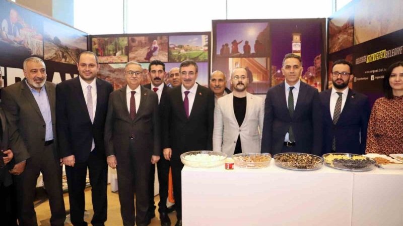 Yılmaz, Diyarbakır Tanıtım Günleri'nde Halkın Kalbini Kazandı