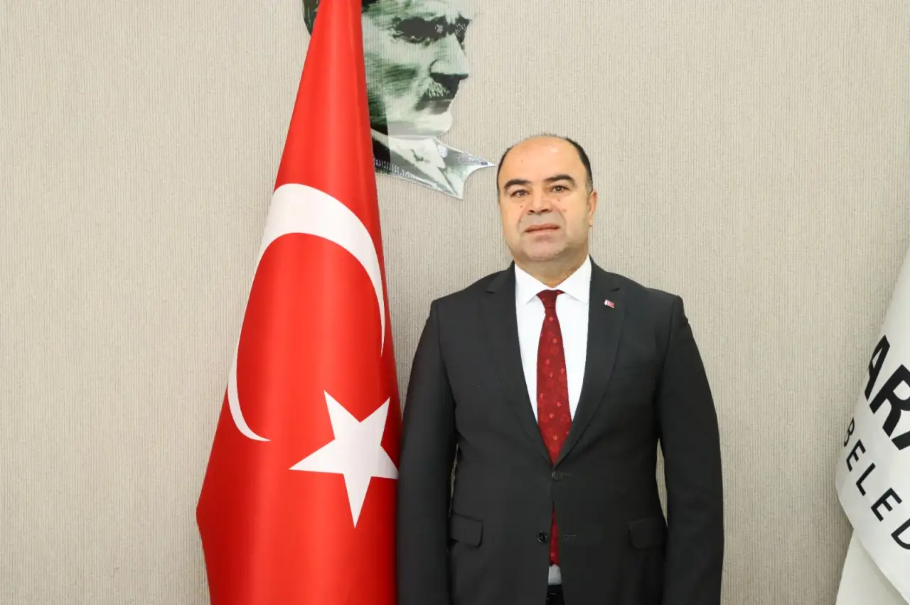 Karaköprü’den Gönüllere Huzur Mesajı: Başkan Nihat Çiftçi Kadir Gecesi’ni Kutladı
