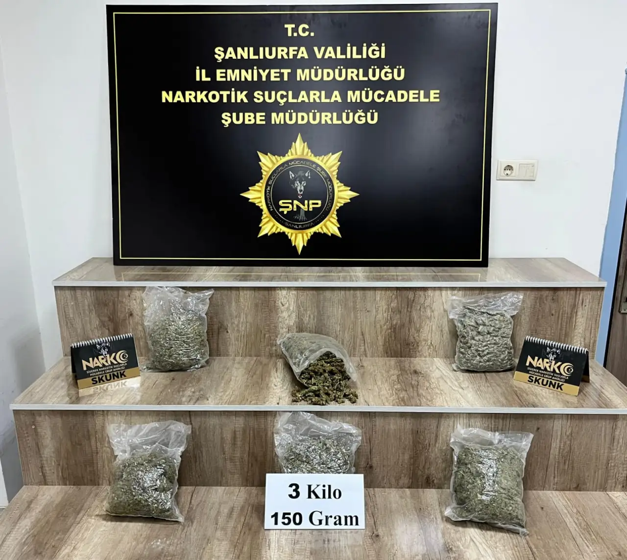 Siverek’te Yol Kontrolünde Uyuşturucu Skunk Maddesi Ele Geçirildi