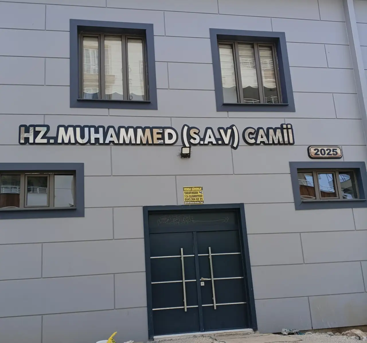 Siverek'te Yükselen Bir Hayır Eseri, Göklere Uzanmak İçin Destek Bekliyor