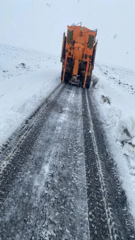 Siverek Karacadağ'da Yoğun Kar Yağışı Başladı