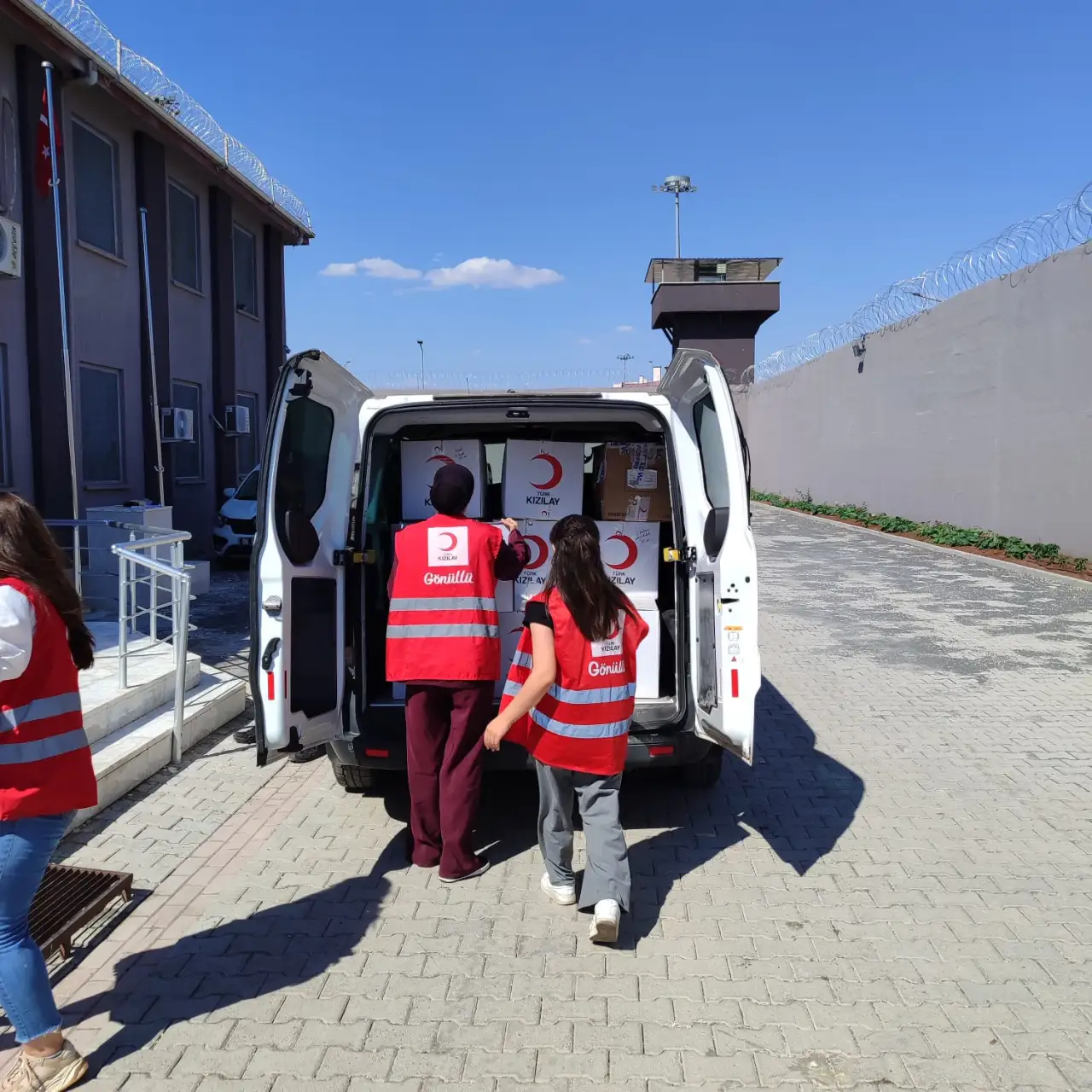 Siverek Kızılayı’ndan Cezaevindeki İhtiyaç Sahibi Hükümlülere Destek Eli