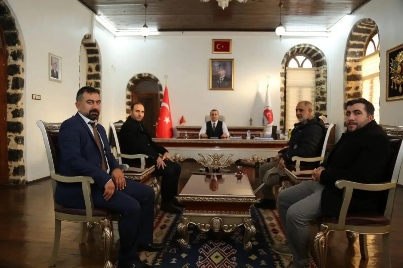 Siverek’te Şehit Aileleri ve Gazilerden Kaymakamlığa Ziyaret