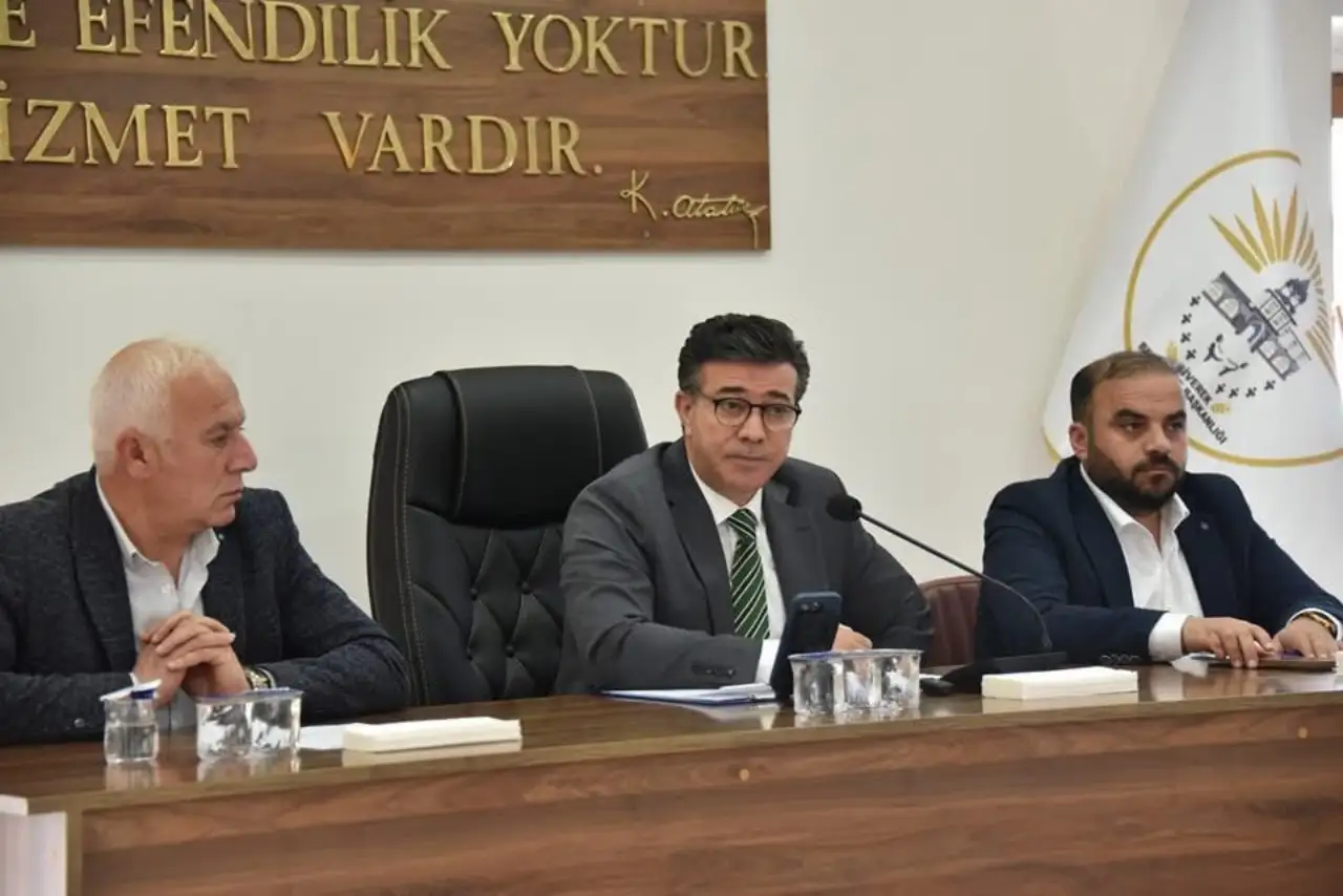 Siverek'te Meclis, Başkan Ali Murat Bucak Başkanlığında Toplandı