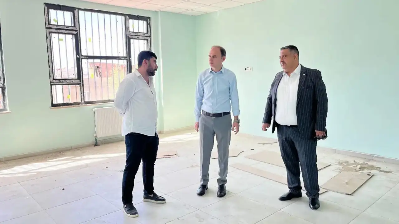Siverek Kaymakamı Salih Sak’tan Cumhuriyet İlkokulu’nda İnceleme
