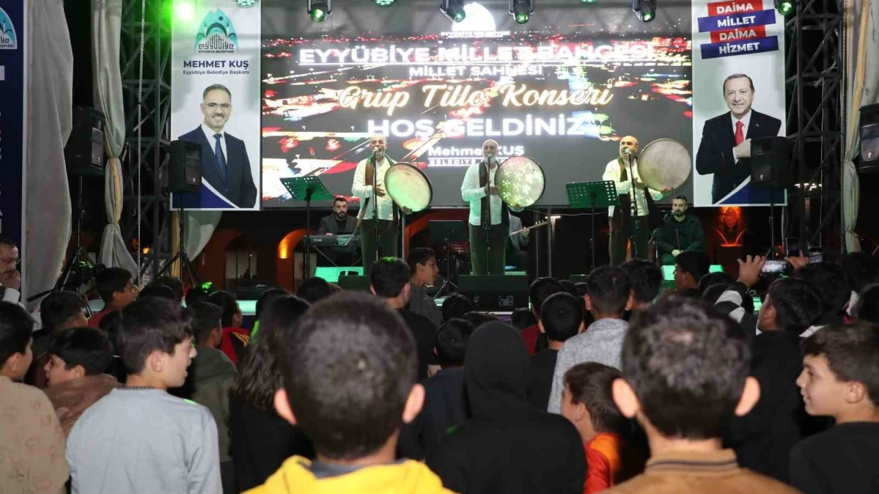 Millet Bahçesinde Coşkulu Gece