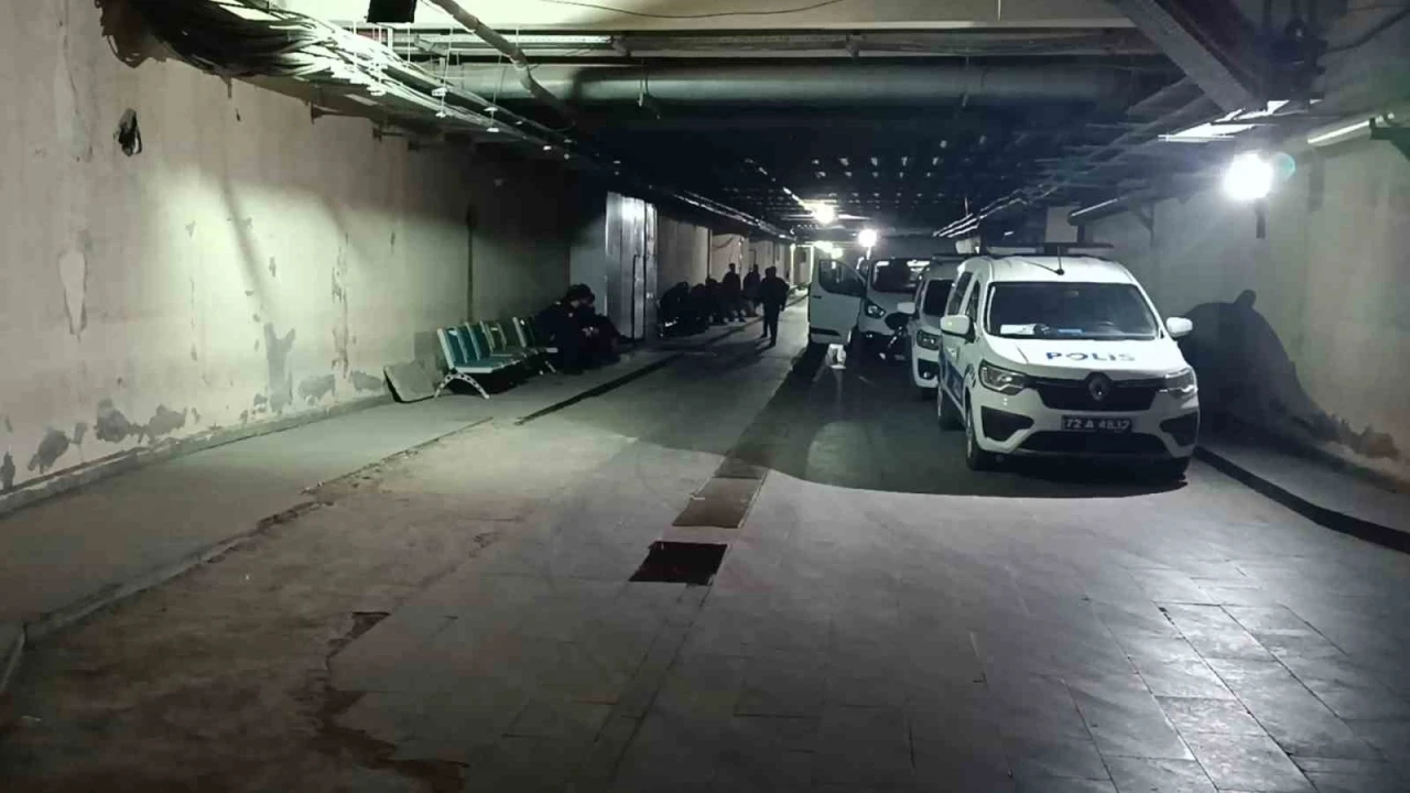 İftar Saatinde Kavga Edenleri Ayırmaya Çalışan Genç Hayatını Kaybetti