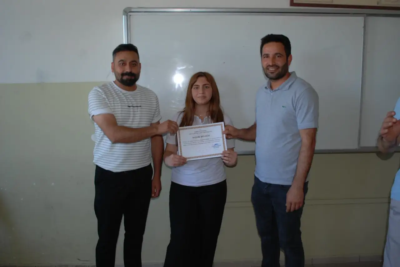 Siverek'te Akademik Başarı ve Erdem Taçlandırıldı