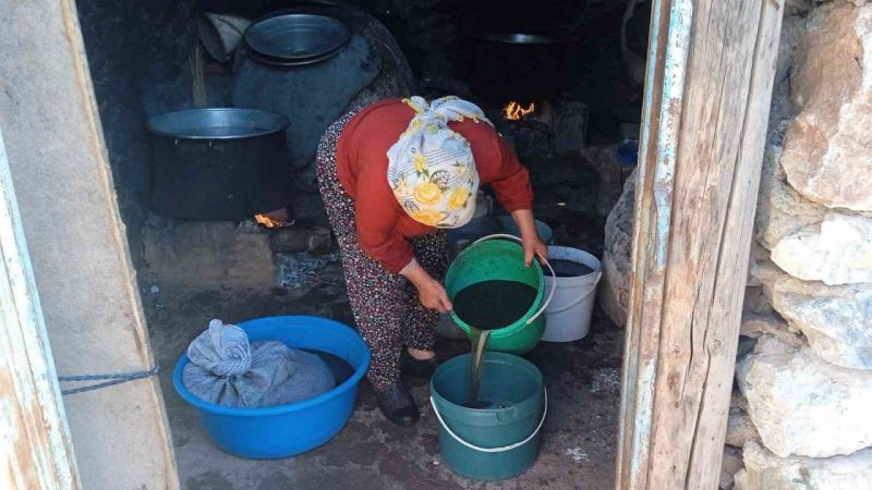 Pekmez Kazanları Kaynamaya Başladı