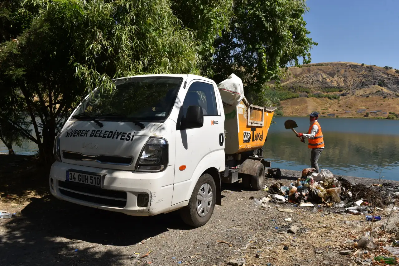 Siverek Fırat Nehri Kıyısında Kapsamlı Temizlik Seferberliği