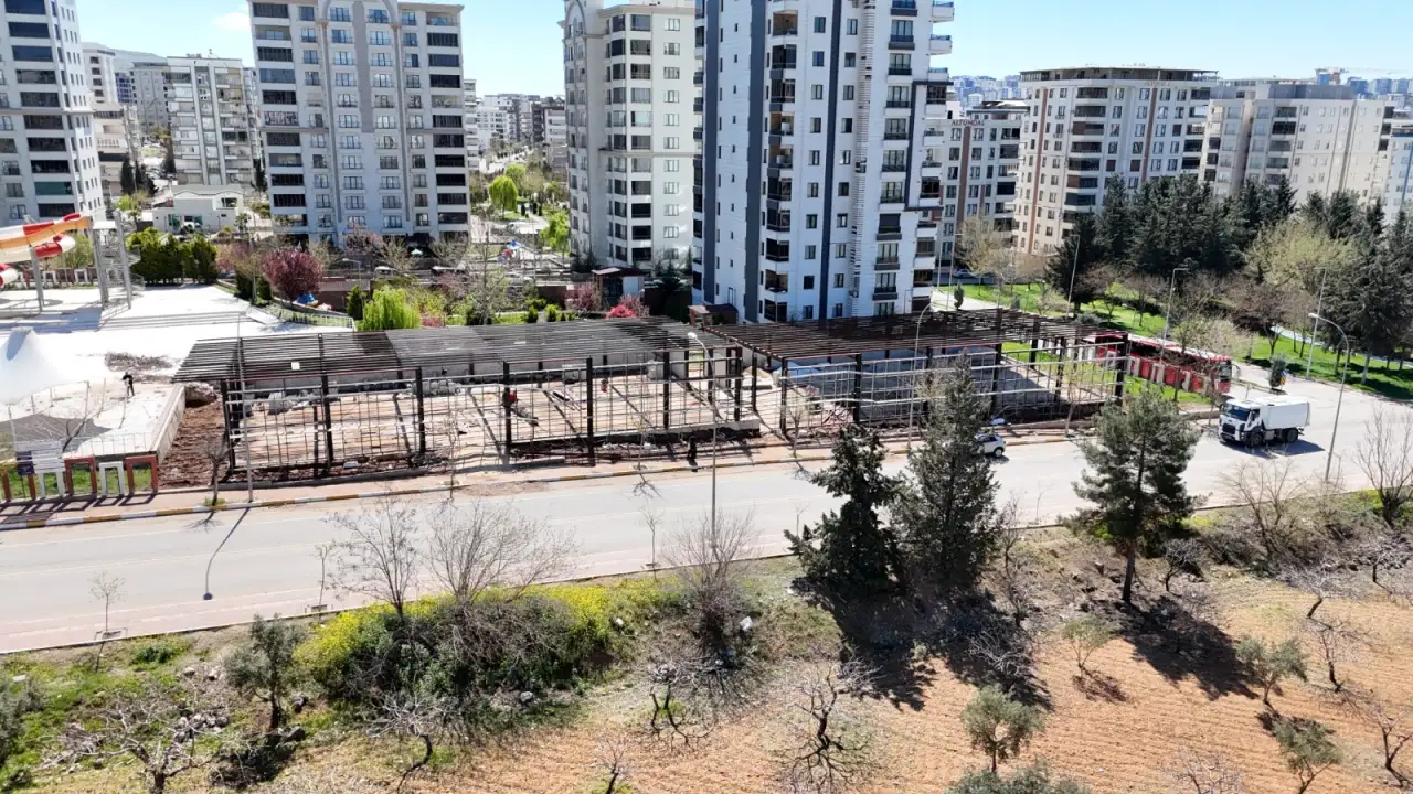 Karaköprü’de Sporun Yeni Üssü: Atakent’te Yükselen Modern Tesislerde Sona Doğru!