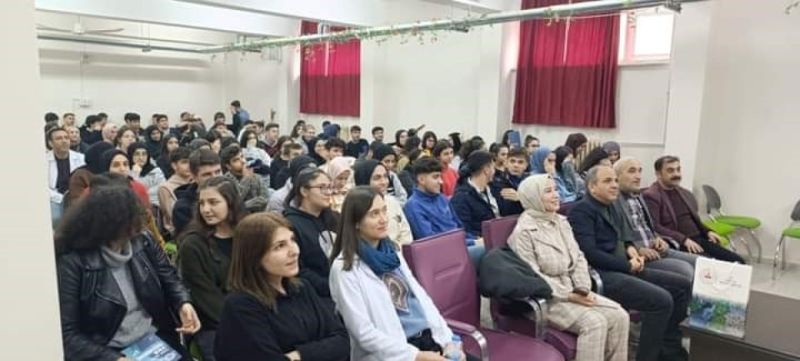 Gençlere Üniversite Hazırlık Semineri