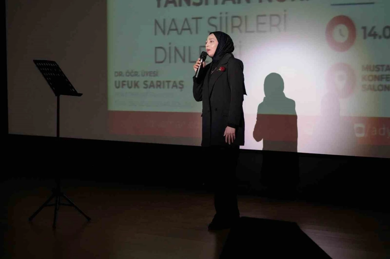 "Mısralara Yansıyan Nur" Şiir Dinletisi Düzenlendi