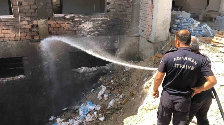 İnşaat Atıkları Yangın Çıkardı