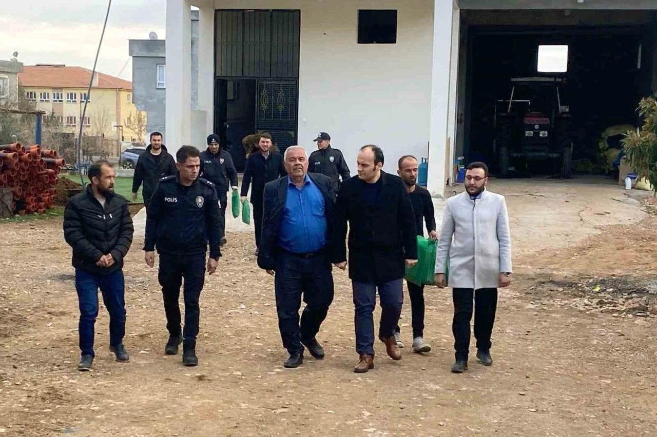 Depremde Şehit Olan Polis Memurunun Ailesine Anlamlı Ziyaret