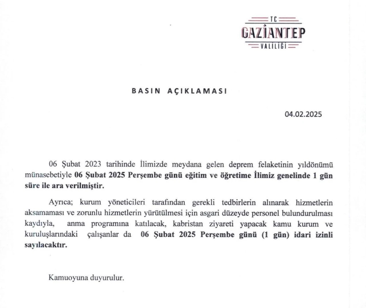 Depremin yıldönümünde okullar tatil edildi