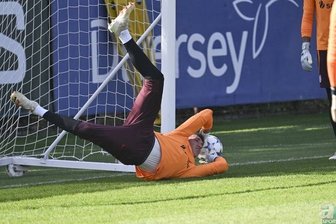 Galatasaray'da Muslera Endişesi!