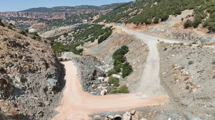 Sel ve Depremin Olumsuz Etkileri Ortadan Kaldırılıyor