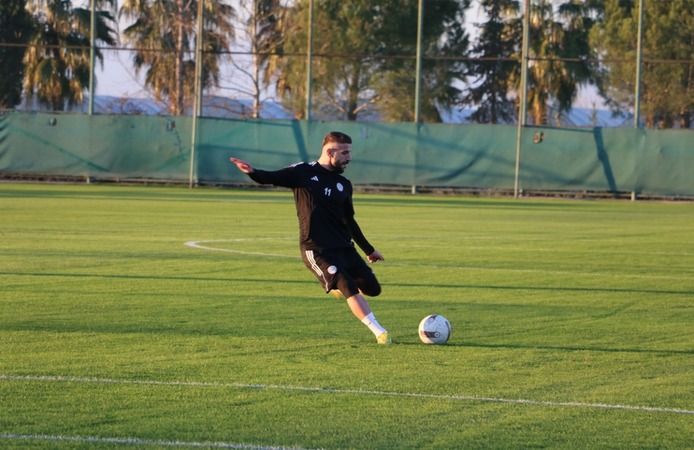 Karaköprü Belediyespor'da Şampiyonluk Yolunda Kritik Kamp Dönemi