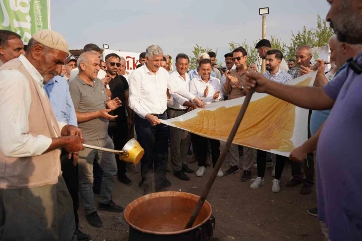 1. Bağbozumu Festivali Renkli Görüntülerle Kutlandı