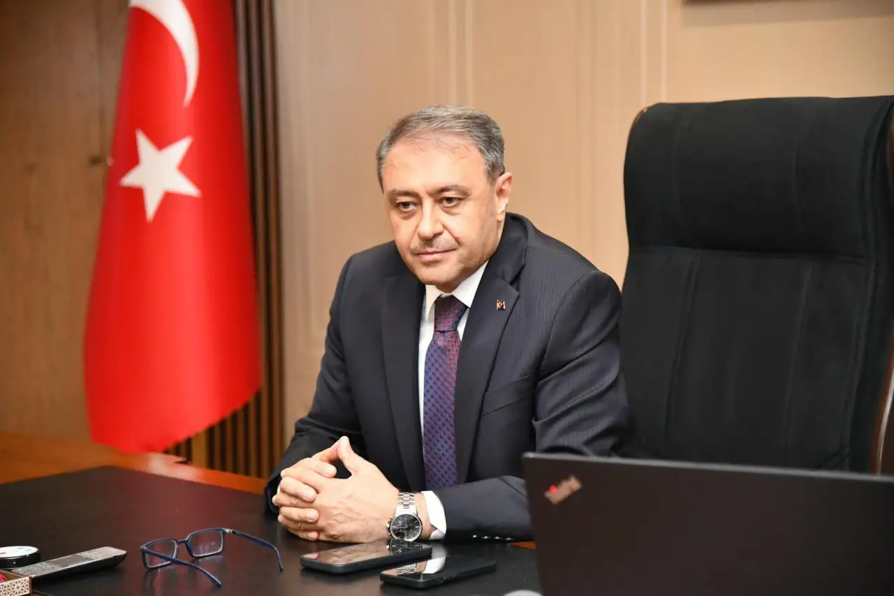 Şanlıurfa’da Aile Yapısını Tehdit Eden Dijital Tehlikelere Karşı Dev Hamle: "Aileni Koru!"
