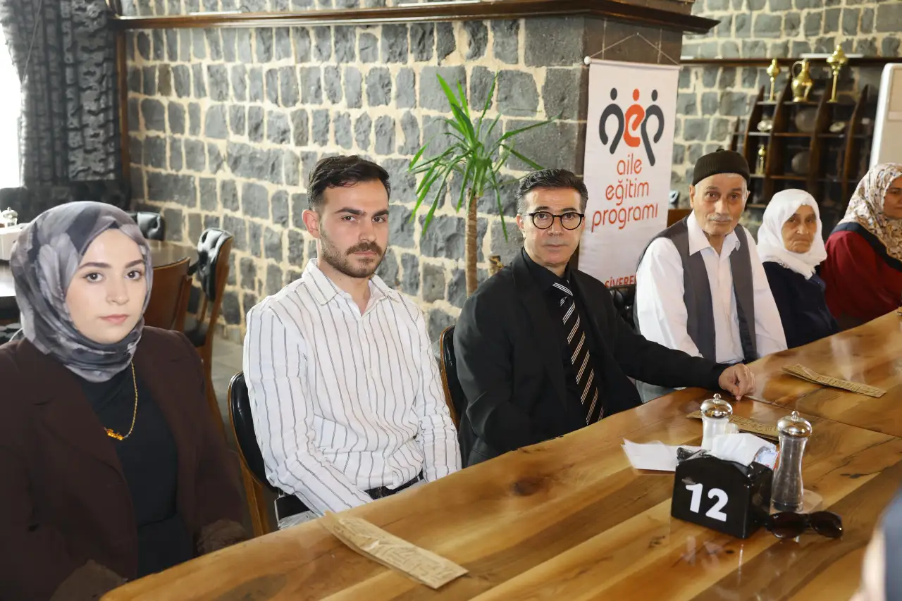 Siverek'te Gönüller Birleşti: Üç Kuşak, Tek Sofra, Ortak Gelecek