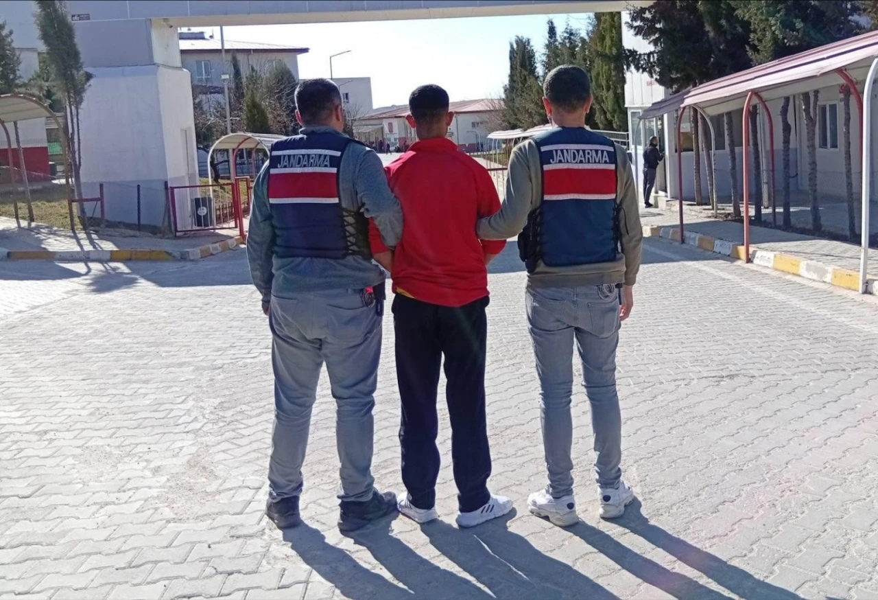 11 Yıl Hapis Cezasıyla Aranan Uyuşturucu Taciri Yakalandı