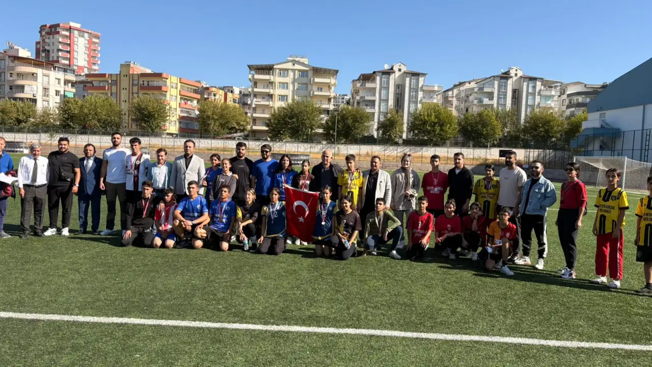 Siverek’te 29 Ekim Cumhuriyet Koşusunda Nefes Kesen Rekabet!