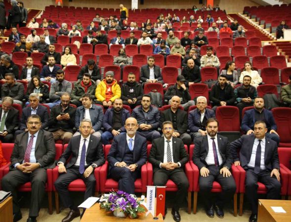 Üniversitesi'Te "Low Code Eğitimi ve Kariyer Semineri" Gerçekleşti