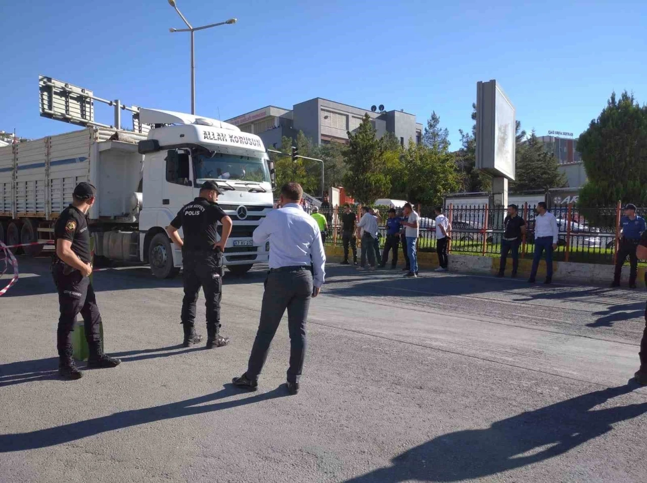 Tırın Çarptığı Kadın Hayatını Kaybetti
