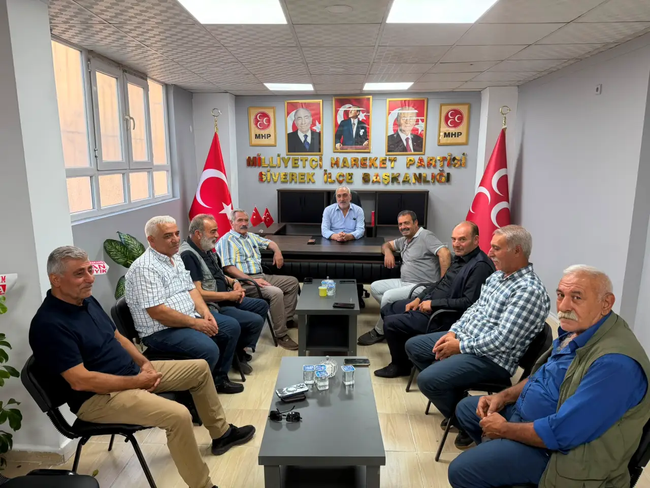 Eski Başkan Vekili Abikoğlu’ndan MHP İlçe Başkanı Mahmut Gülel’e Ziyaret