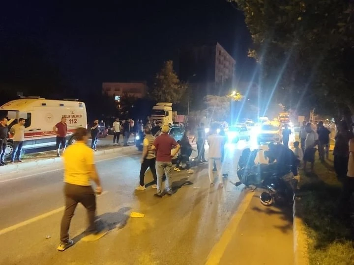 Motosiklet Kazası: 3 Yaralı