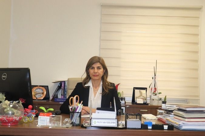 Prof. Dr. Zeyrek'ten Uyarı: "Sessiz Pandemi Antimikrobiyal Direnç"