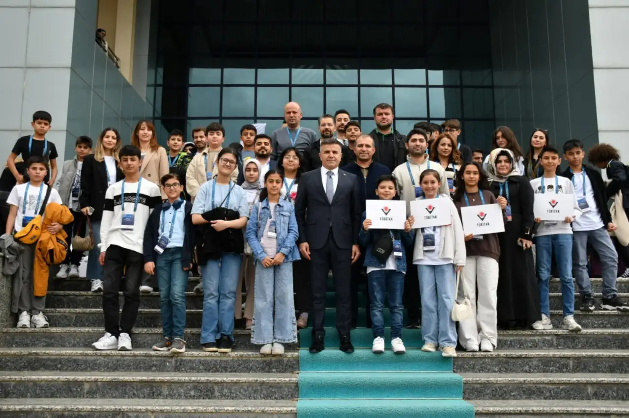 Şanlıurfa TÜBİTAK Bölge Finallerinde 10 Derece ile Zirvede!